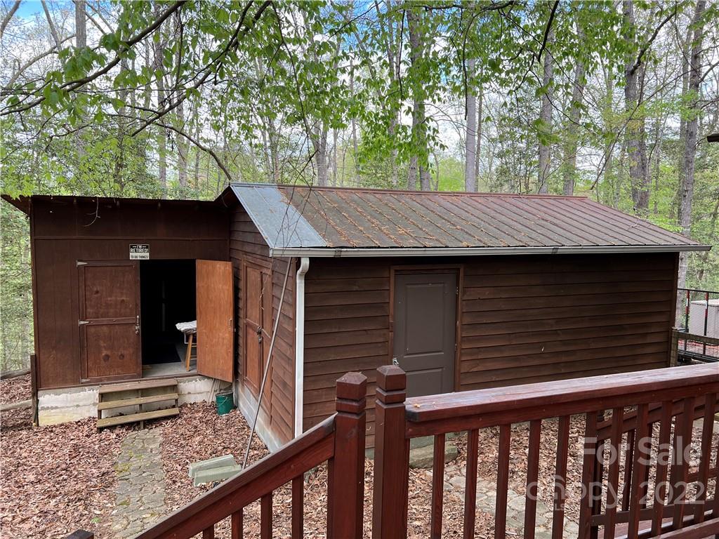 135 Holly Ridge Road Dallas, NC 28034 - Photo 8 of 26 Gallery Image 8