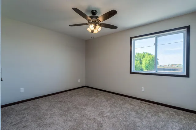 $305,000 | 3120 Scotch Lane, Mankato, MN 56001