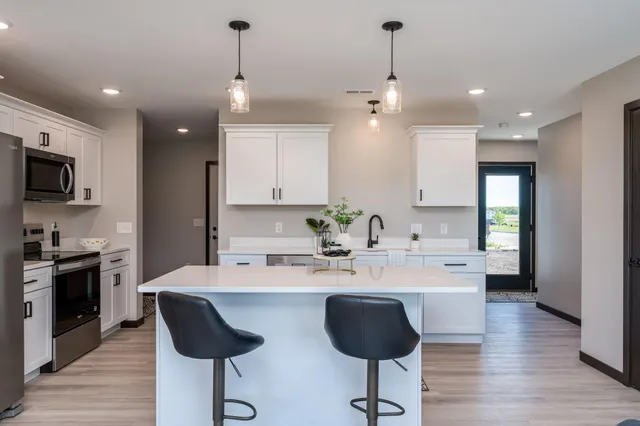 $305,000 | 3120 Scotch Lane, Mankato, MN 56001