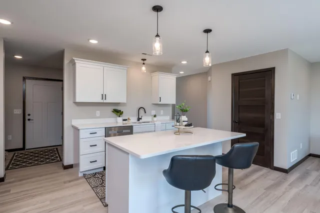 $305,000 | 3120 Scotch Lane, Mankato, MN 56001