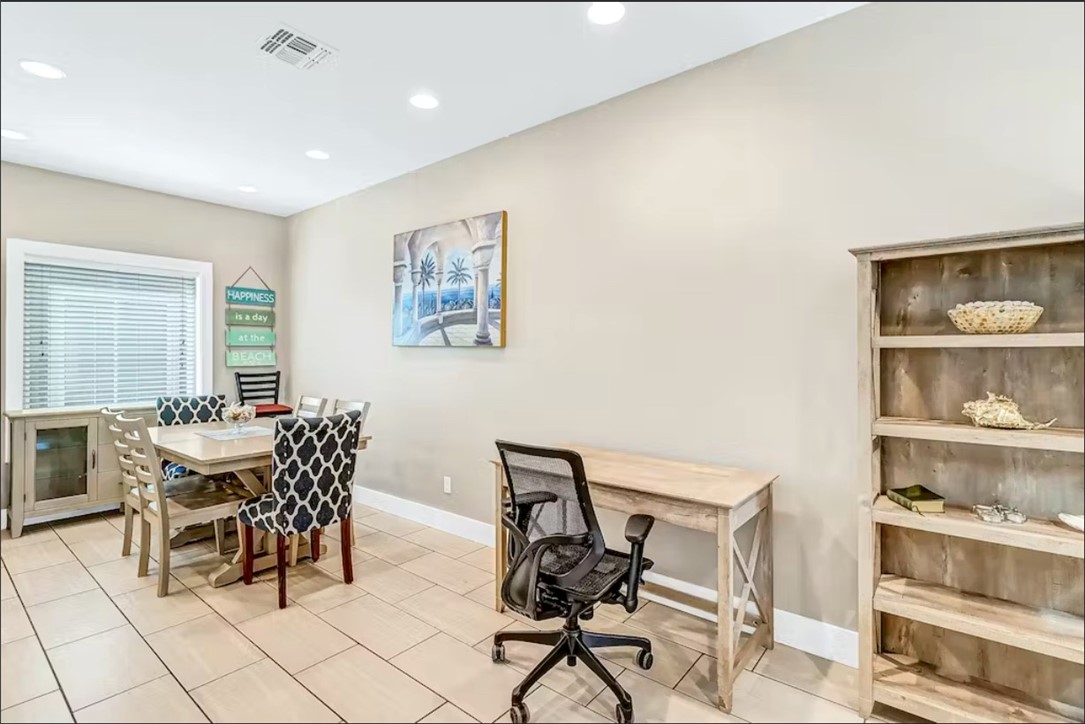 14307 Kemps Way Corpus Christi, TX 78418 - Photo 4 of 23 a view of a dining room with furniture