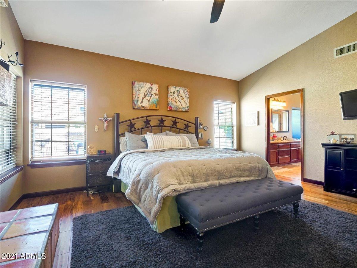 1150 East Grandview Road Phoenix, AZ 85022 - Photo 11 of 36 06-1150 E Grandview Road-11