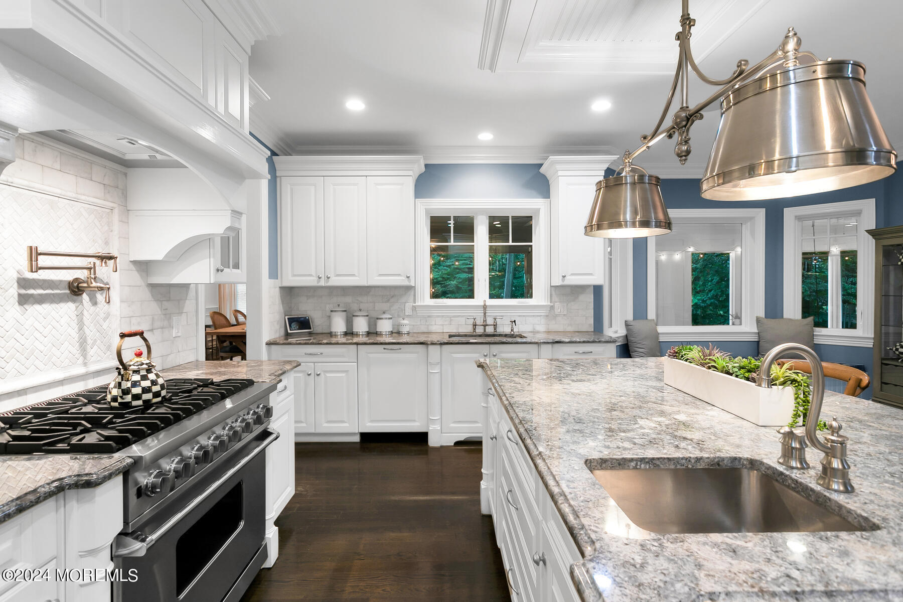 132 Park Road Fair Haven, NJ 07704 - Photo 11 of 46 6-Burner SubZero