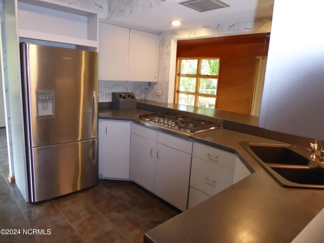 $1,750,000 | 113 Hoop Pole Creek Drive, Atlantic Beach, NC 28512