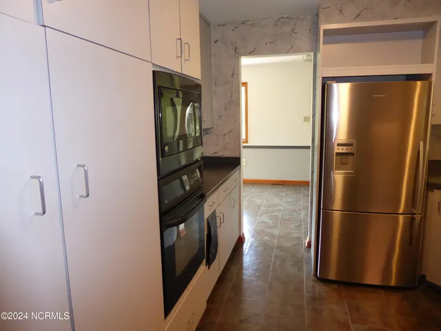 $1,750,000 | 113 Hoop Pole Creek Drive, Atlantic Beach, NC 28512