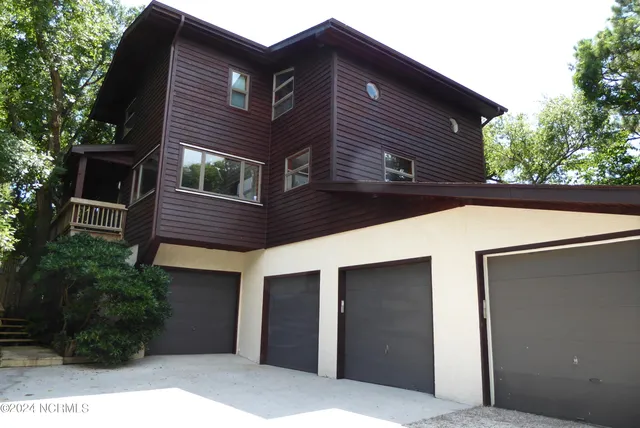 $1,750,000 | 113 Hoop Pole Creek Drive, Atlantic Beach, NC 28512