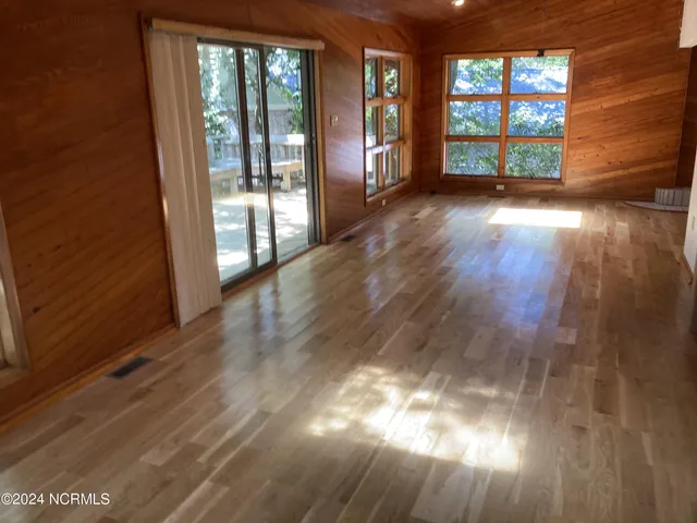 $1,750,000 | 113 Hoop Pole Creek Drive, Atlantic Beach, NC 28512