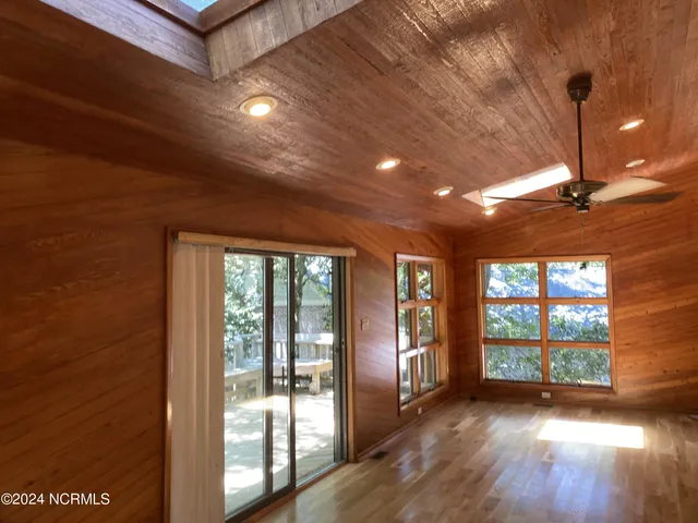 $1,750,000 | 113 Hoop Pole Creek Drive, Atlantic Beach, NC 28512