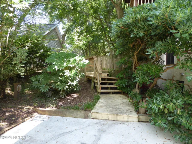 $1,750,000 | 113 Hoop Pole Creek Drive, Atlantic Beach, NC 28512