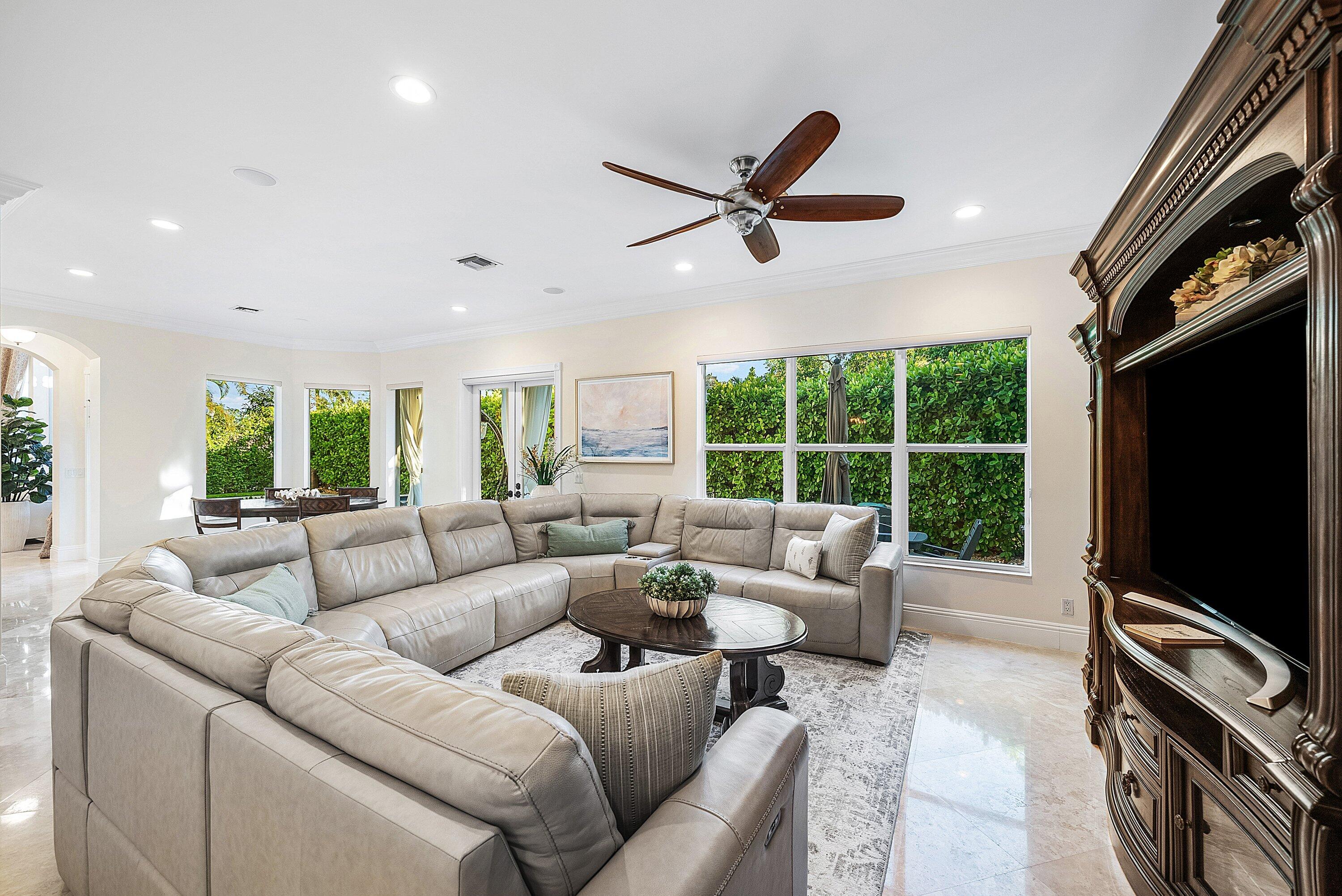 712 Northeast 71st Street Boca Raton, FL 33487 - Photo 34 of 111 018-712Northeast71stStreet-BocaRaton-FL-