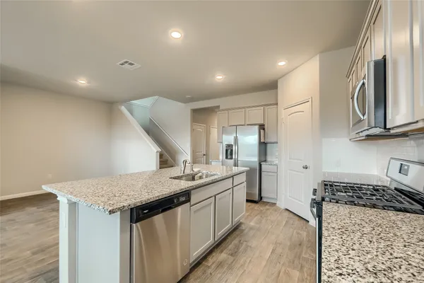 $2,550 | 603 Bluffview Drive, Bastrop, TX 78602