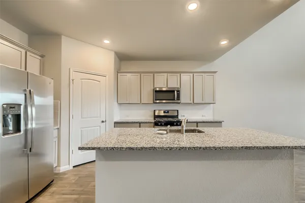 $2,550 | 603 Bluffview Drive, Bastrop, TX 78602