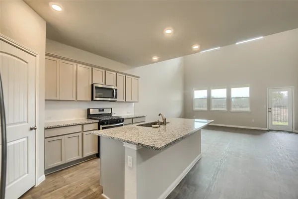 $2,550 | 603 Bluffview Drive, Bastrop, TX 78602