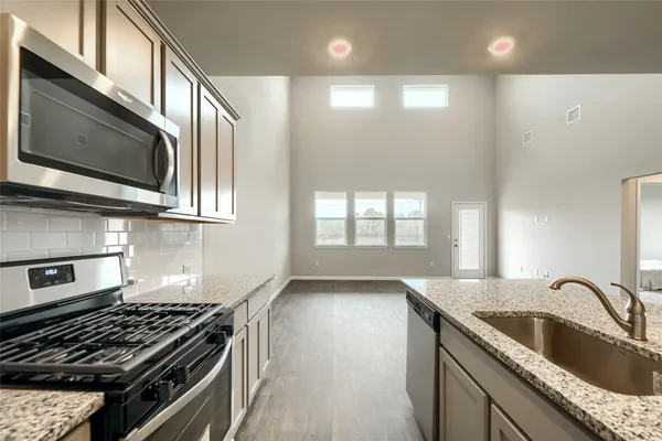 $2,550 | 603 Bluffview Drive, Bastrop, TX 78602