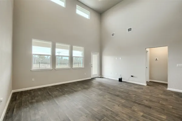 $2,550 | 603 Bluffview Drive, Bastrop, TX 78602