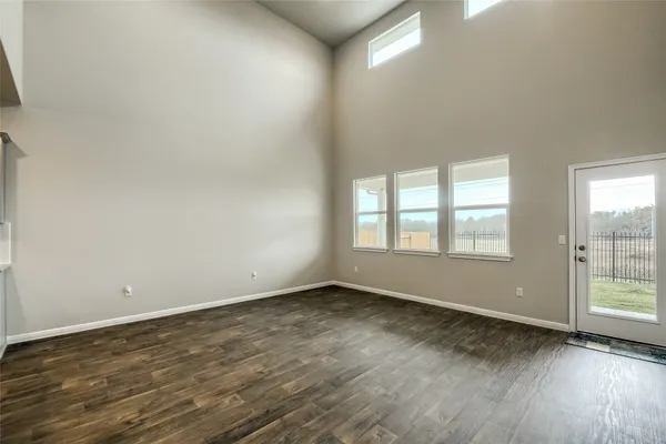 $2,550 | 603 Bluffview Drive, Bastrop, TX 78602