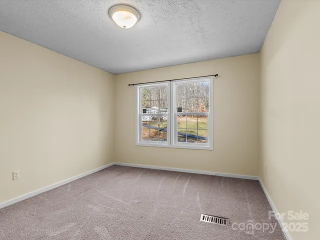 $315,000 | 205 Kirk Way, Candler, NC 28715