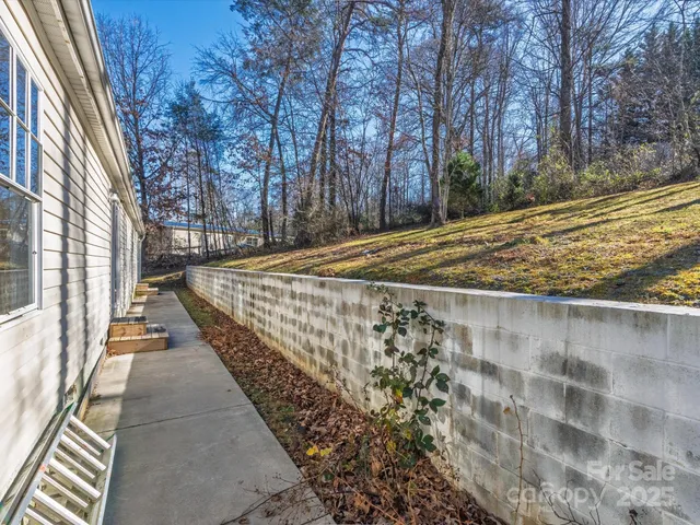 $315,000 | 205 Kirk Way, Candler, NC 28715