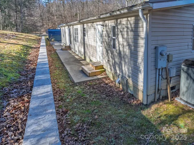 $315,000 | 205 Kirk Way, Candler, NC 28715