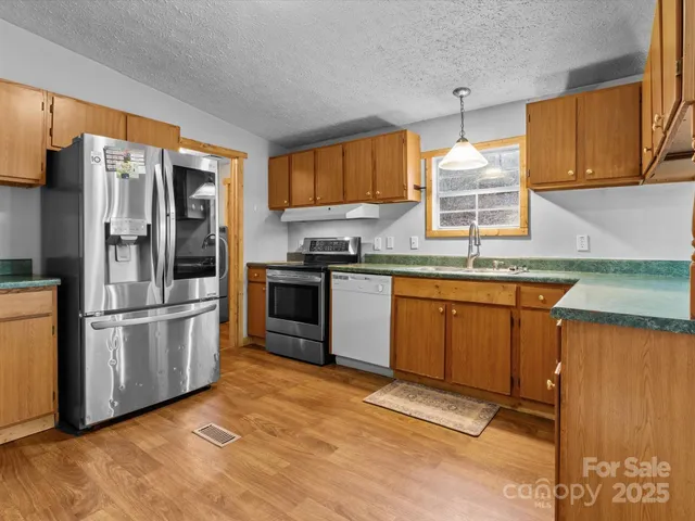 $315,000 | 205 Kirk Way, Candler, NC 28715