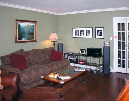 625 Kelso Road Mt. Lebanon, PA 15243 - Photo 3 of 15 Living Room.