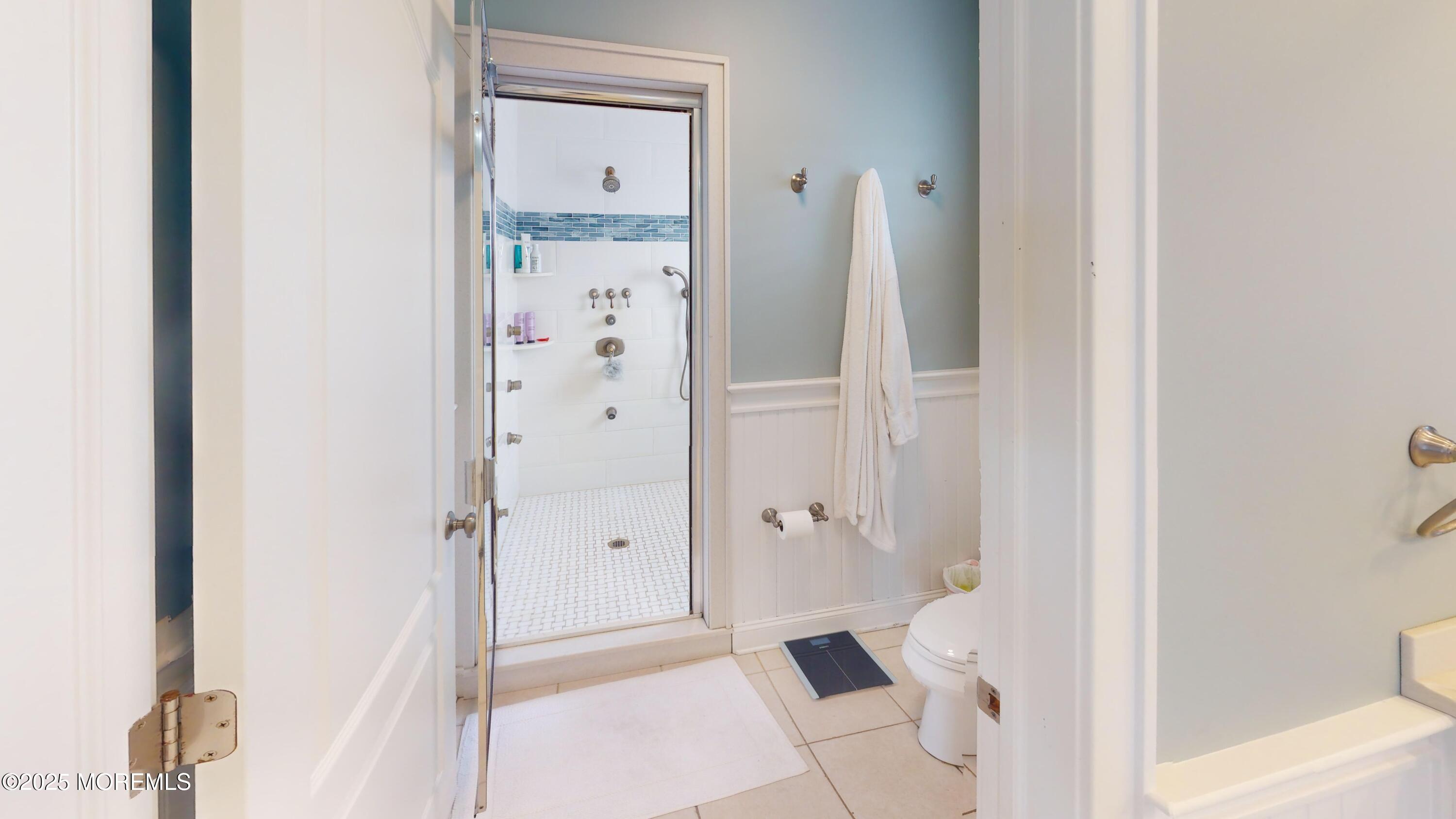 100 Waldron Road Toms River, NJ 08753 - Photo 15 of 36 100-Waldron-Rd-Bathroom 5