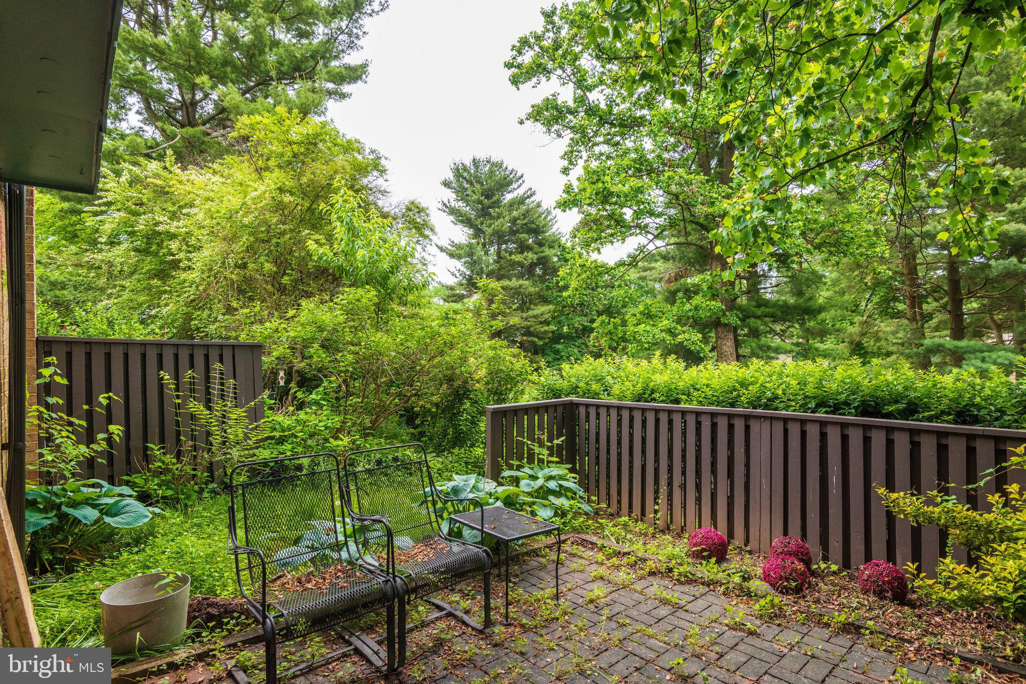 1732 Ivy Oak Square Reston, VA 20190 - Photo 25 of 26 Gallery Image 25