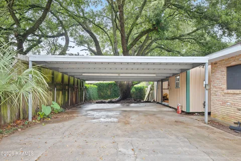 $379,000 | 203 Paddington Drive, Lafayette, LA 70508