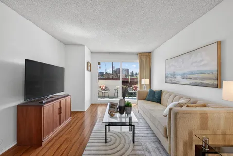 $385,000 | 4099 Howe Street, Unit 203, Oakland, CA 94611