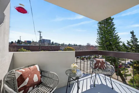 $385,000 | 4099 Howe Street, Unit 203, Oakland, CA 94611