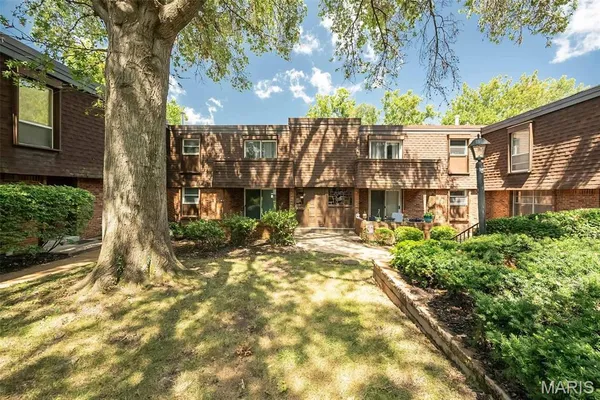 $165,000 | 13579 Coliseum Drive, Unit G, Chesterfield, MO 63017