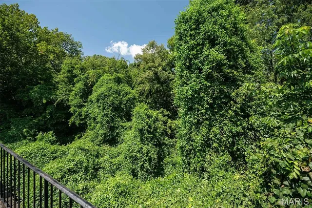 $165,000 | 13579 Coliseum Drive, Unit G, Chesterfield, MO 63017