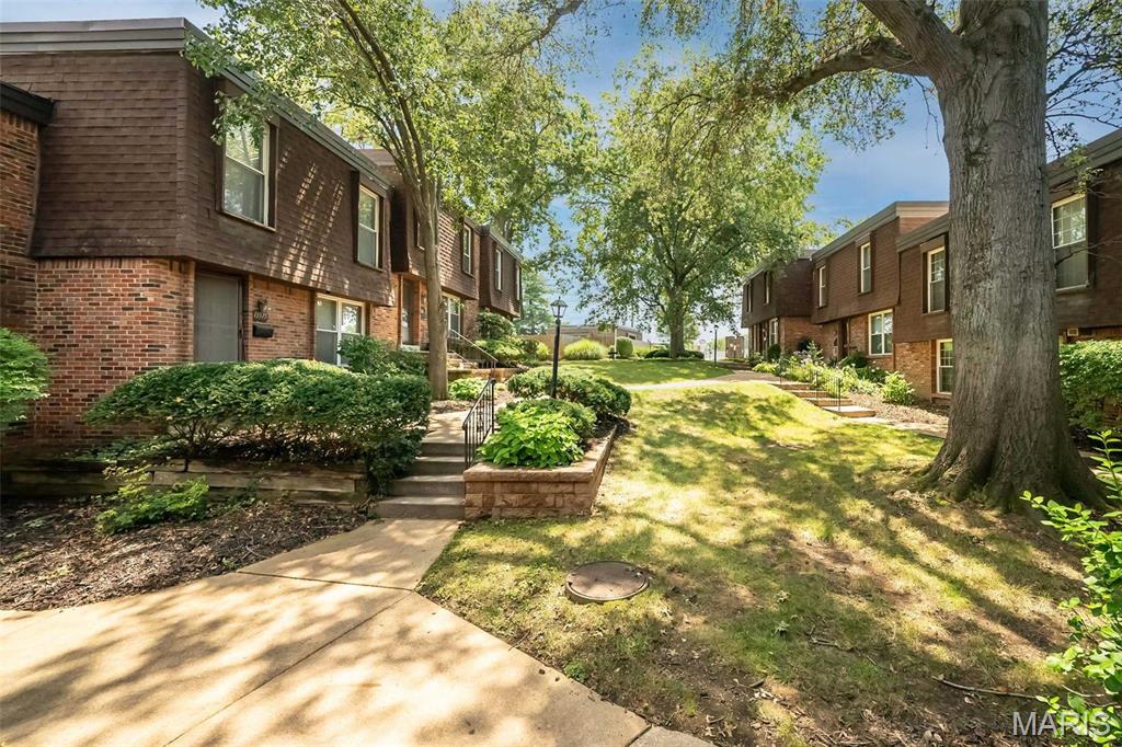 13579 Coliseum Drive, Unit G Chesterfield, MO 63017 - Photo 2 of 23