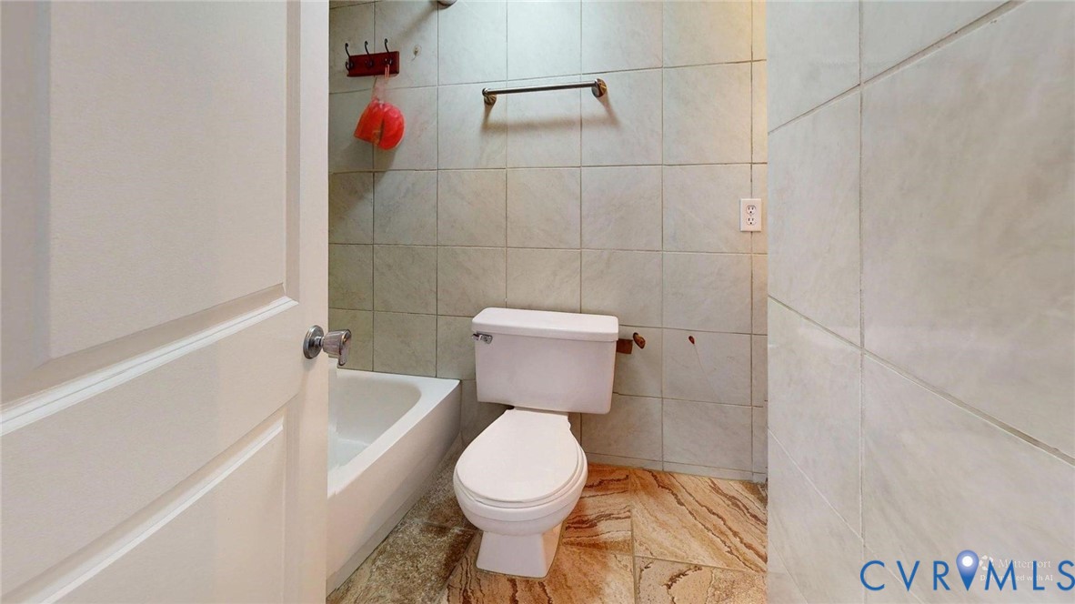 1511 Regency Woods Road, Unit 201 Henrico, VA 23238 - Photo 21 of 36