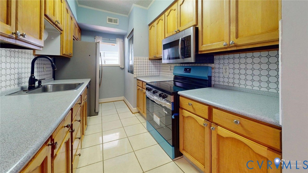 1511 Regency Woods Road, Unit 201 Henrico, VA 23238 - Photo 5 of 36