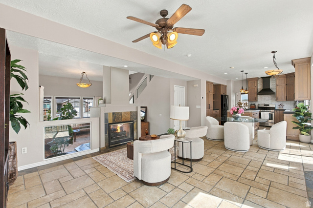 926 Ibis Way Draper, UT 84020 - Photo 5 of 41 View of open concept living, family, dining area and kitchen.