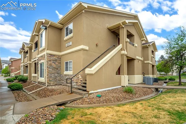 $405,000 | 4572 Copeland Lane, Unit 102, Highlands Ranch, CO 80126