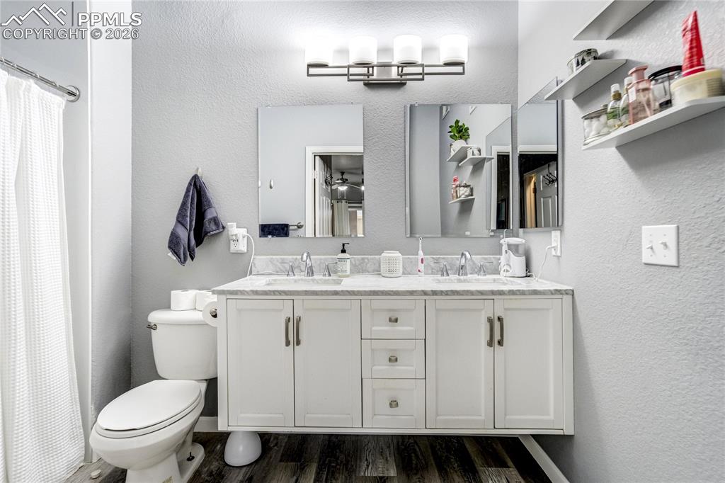 4572 Copeland Lane, Unit 102 Highlands Ranch, CO 80126 - Photo 25 of 33