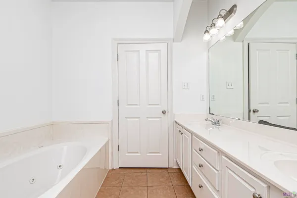 $155,000 | 4000 Mchugh Road, Unit 93, Zachary, LA 70791