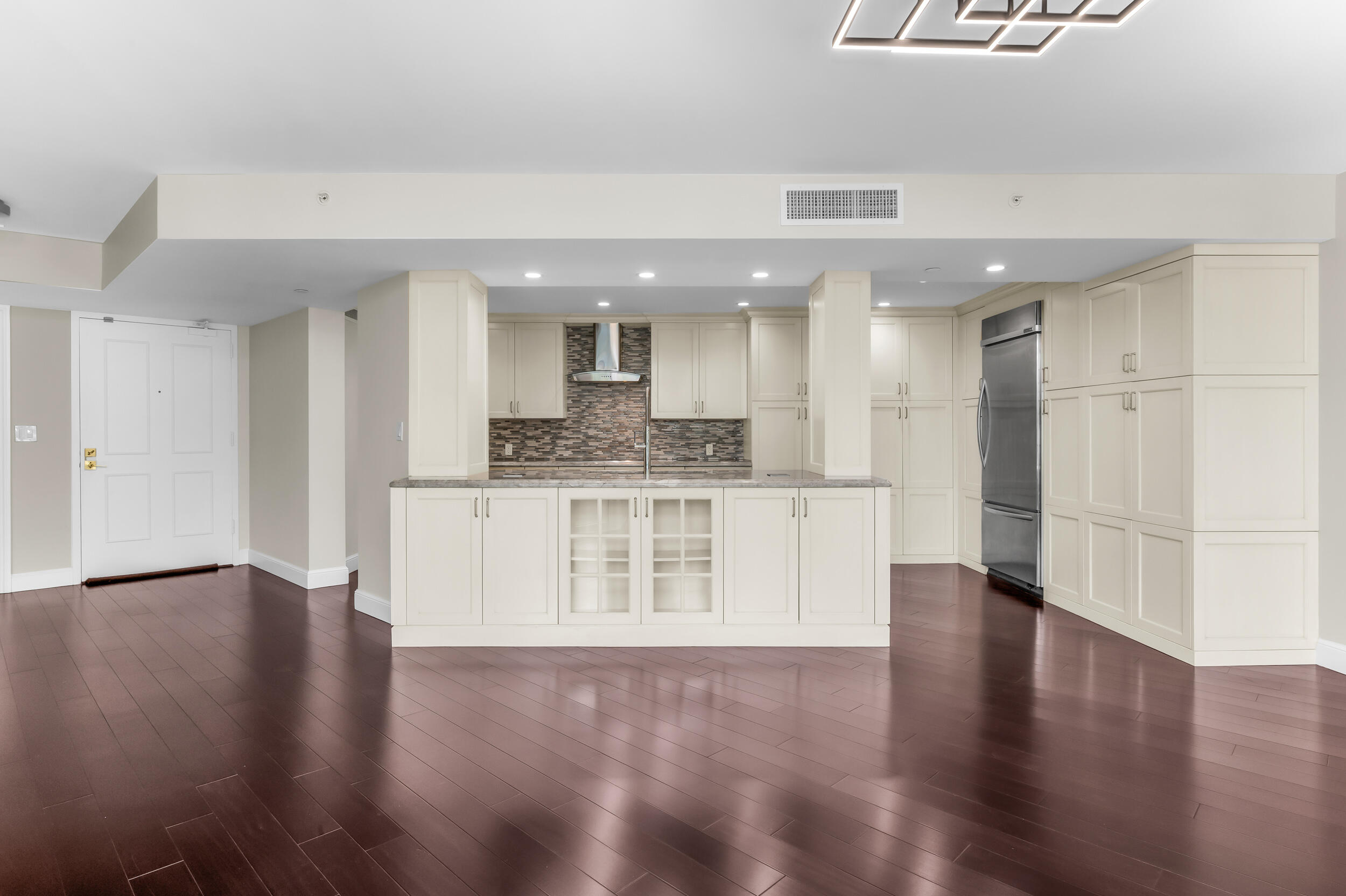 100 Southeast 5th Avenue, Unit 202 Boca Raton, FL 33432 - Photo 26 of 63 photo-13