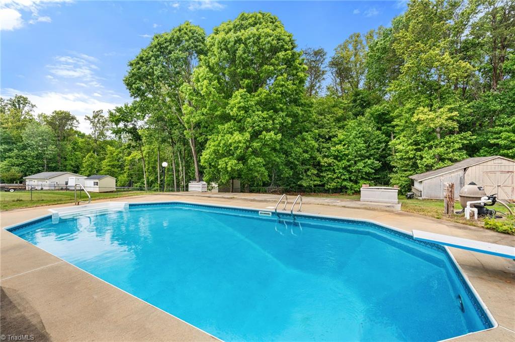 1120 Woodbury Road King, NC 27021 - Photo 25 of 32
