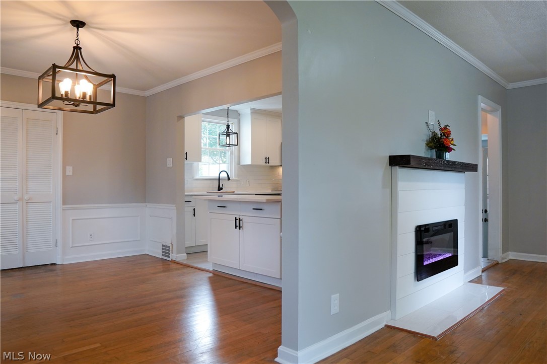 3581 Strandhill Road Shaker Heights, OH 44122 - Photo 4 of 32 Gallery Image 4