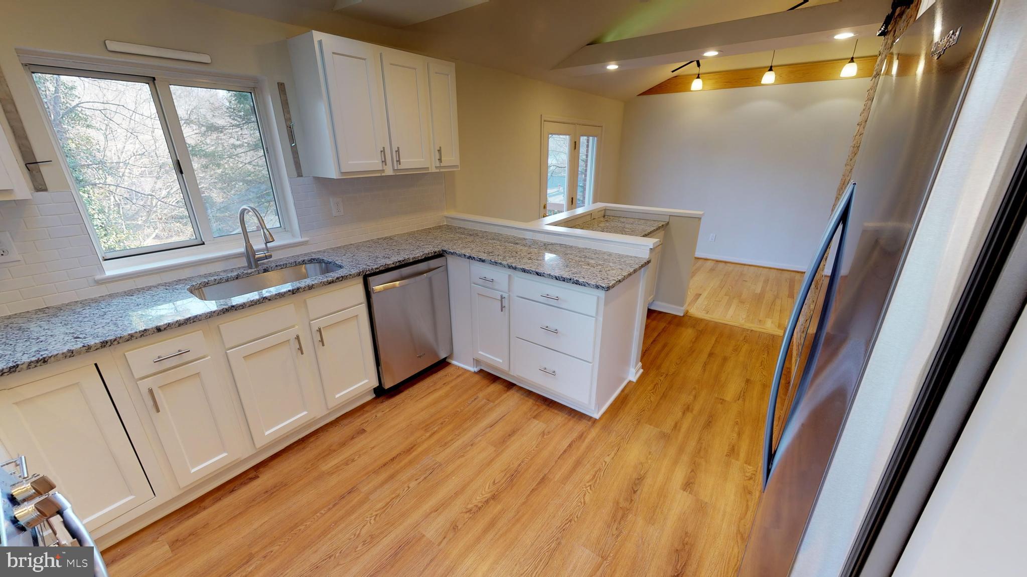 10601 Kinloch Road Silver Spring, MD 20903 - Photo 4 of 17 Newly Renovated Kitchen