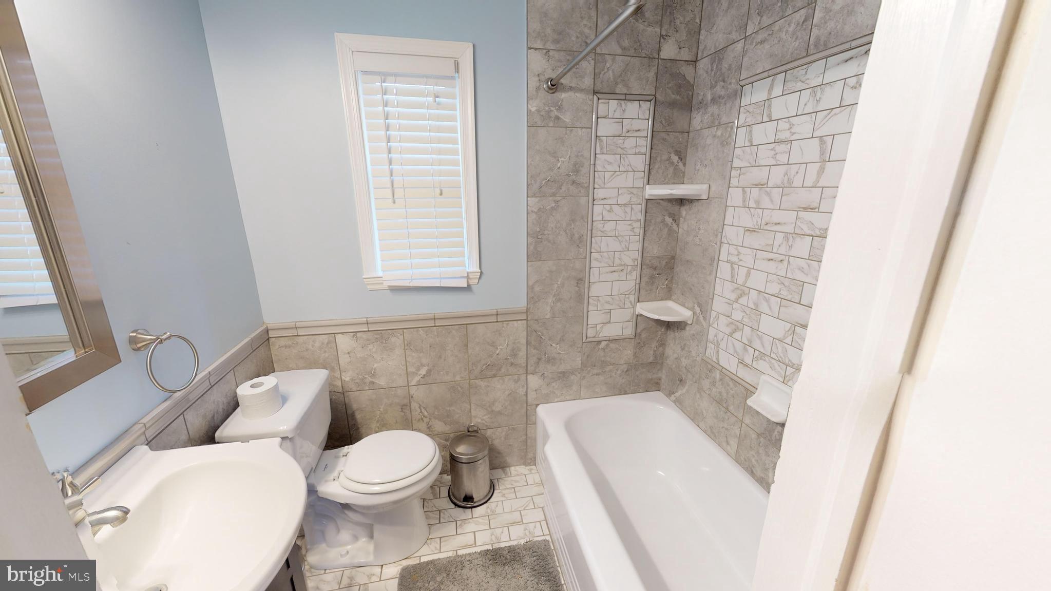 10601 Kinloch Road Silver Spring, MD 20903 - Photo 9 of 17 Bathroom