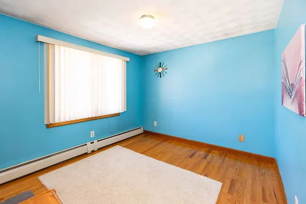 $439,000 | 21 Chesterfield Avenue, Warwick, RI 02889