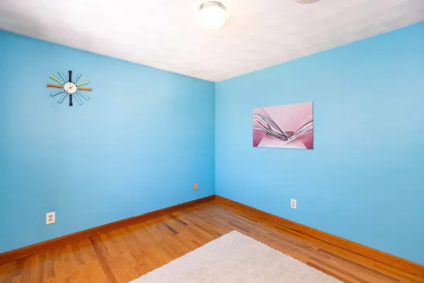 $439,000 | 21 Chesterfield Avenue, Warwick, RI 02889