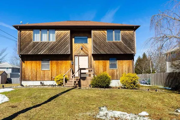 $439,000 | 21 Chesterfield Avenue, Warwick, RI 02889