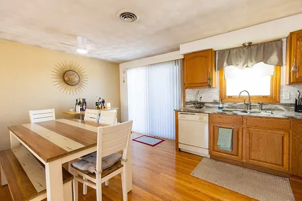 $439,000 | 21 Chesterfield Avenue, Warwick, RI 02889