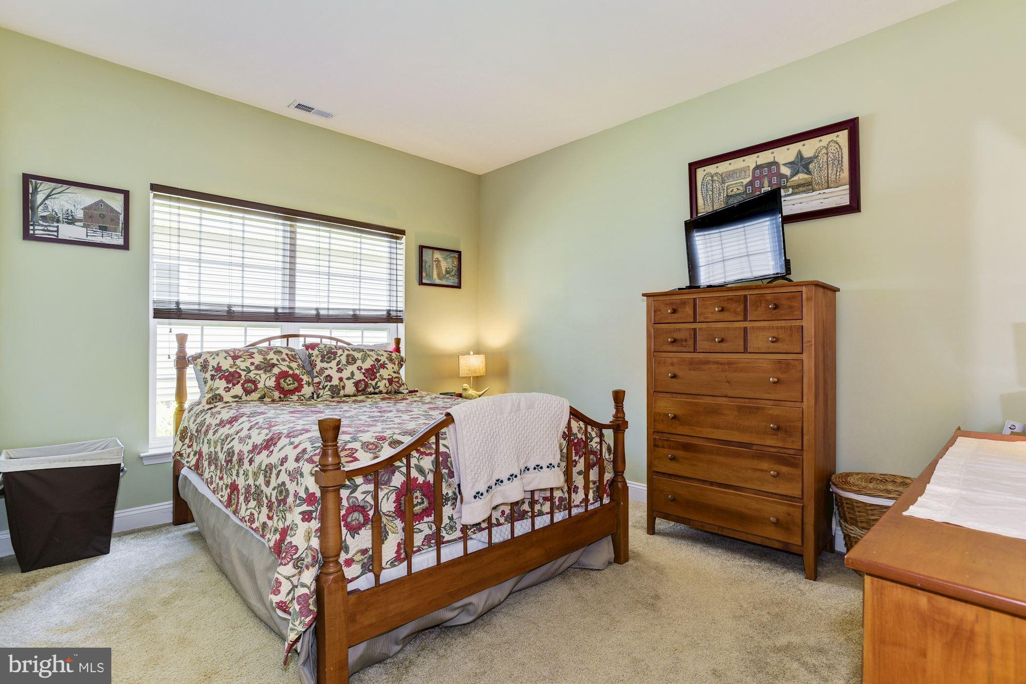 323 Heritage Loop Glassboro, NJ 08028 - Photo 23 of 30 Warm and inviting guest room
