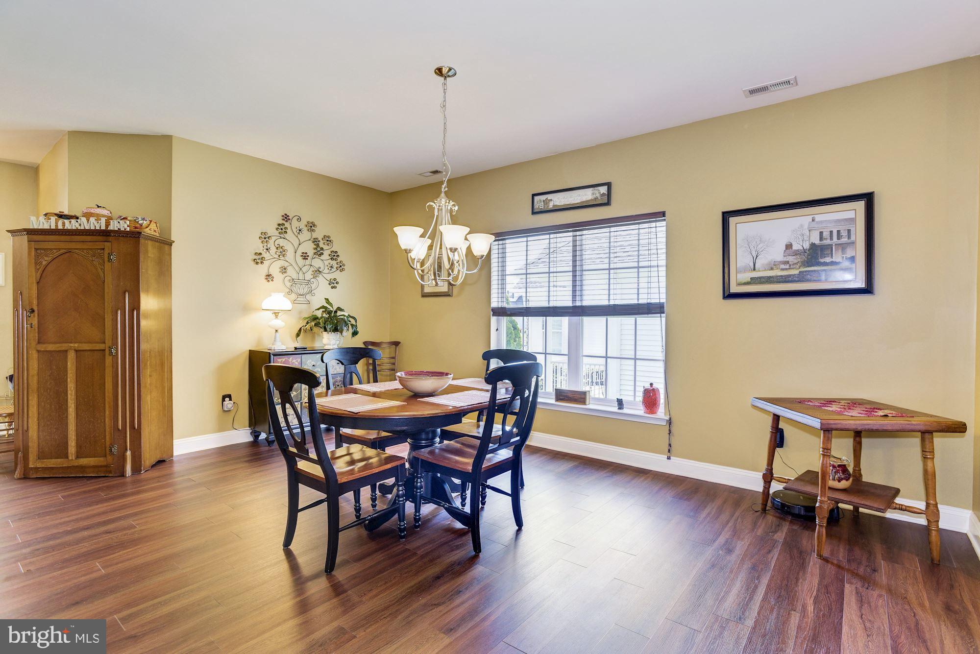 323 Heritage Loop Glassboro, NJ 08028 - Photo 9 of 30 Open concept dining